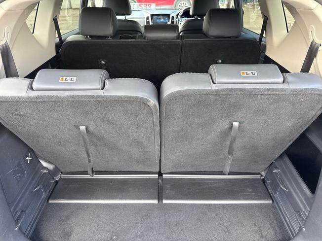 SSANGYONG Rexton Photo 21