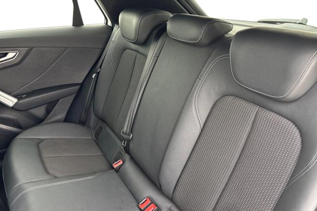 Audi Q2 Photo 9