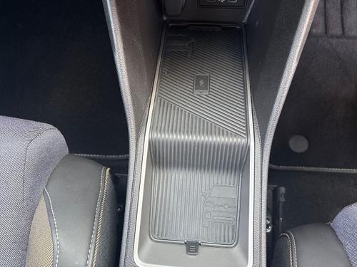 Renault 5 Photo autoimg-e4cc1219f6eb0fa82b12d2a7bd6fa888e52f0166.jpg