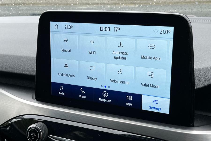Ford Kuga Photo autoimg-e4cd6f7b158df1513e5432b7690cea5d15f4d3b6.jpg