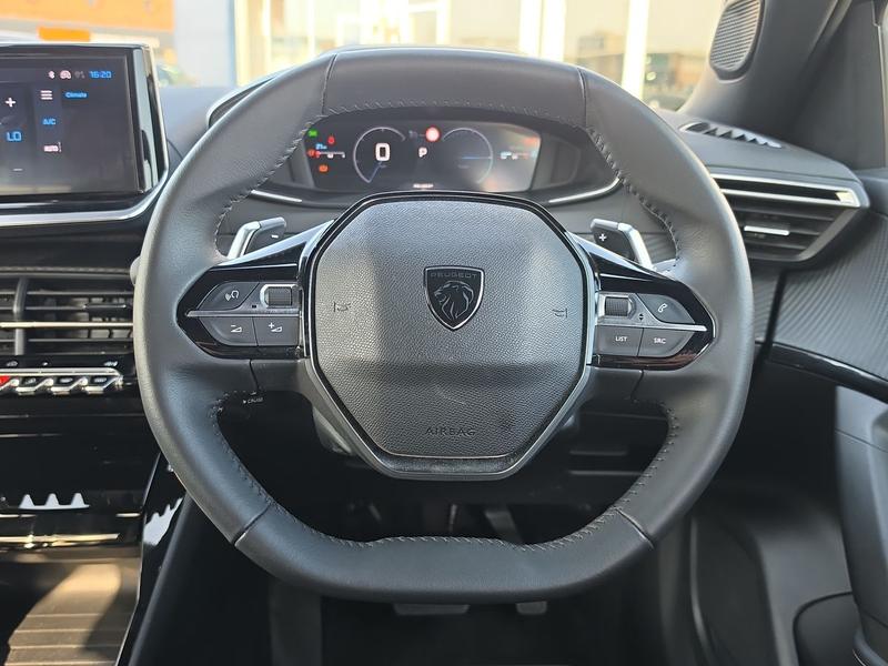 Used Peugeot 2008 KM25UPP 33