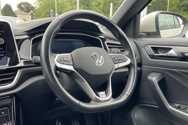 VOLKSWAGEN T-Roc Photo 26