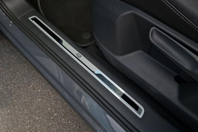 VOLKSWAGEN Tiguan Photo 27