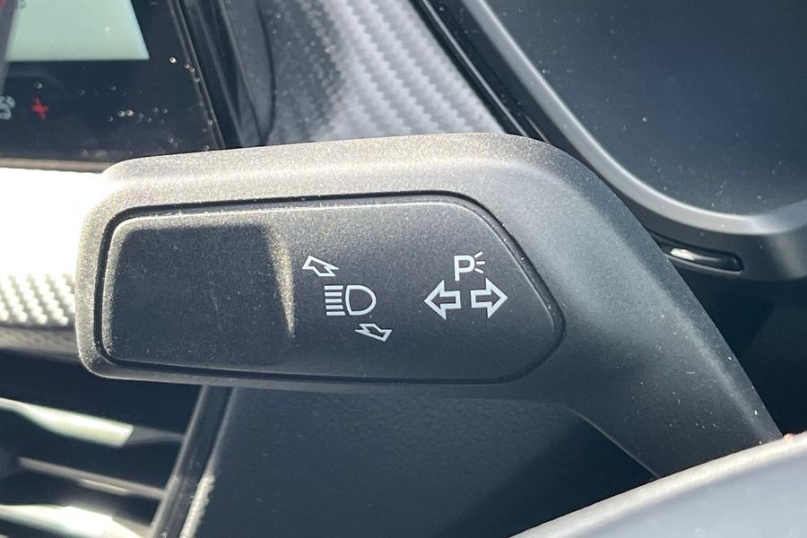 Ford Kuga Photo autoimg-e4d84b1843a73b2fabc3b1e816a7af3048eff93b.jpg