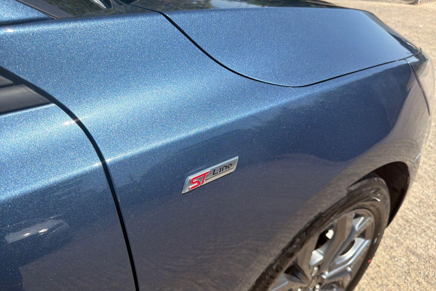 Ford Focus Photo 24