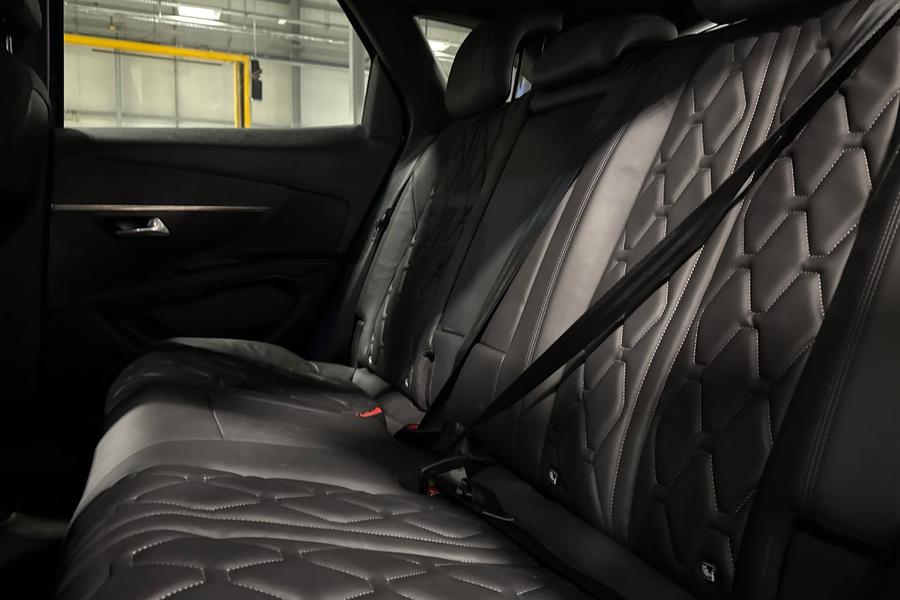 Peugeot 3008 Photo autoimg-e4e066ac299f29cf87ff259543e3064f844e6370.jpg