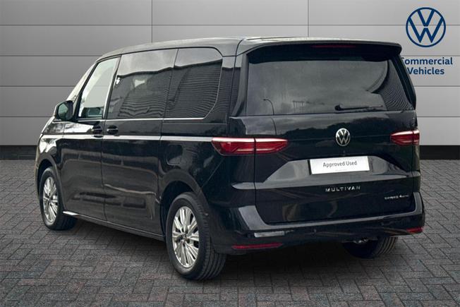 VOLKSWAGEN Multivan Photo 3