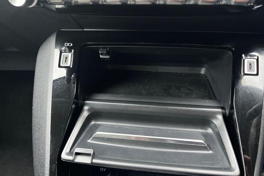 Peugeot 208 Photo autoimg-e4ea1fb241845014cff48bc164c991940071058c.jpg