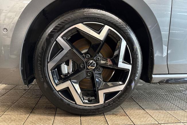 VOLKSWAGEN Passat Photo 5