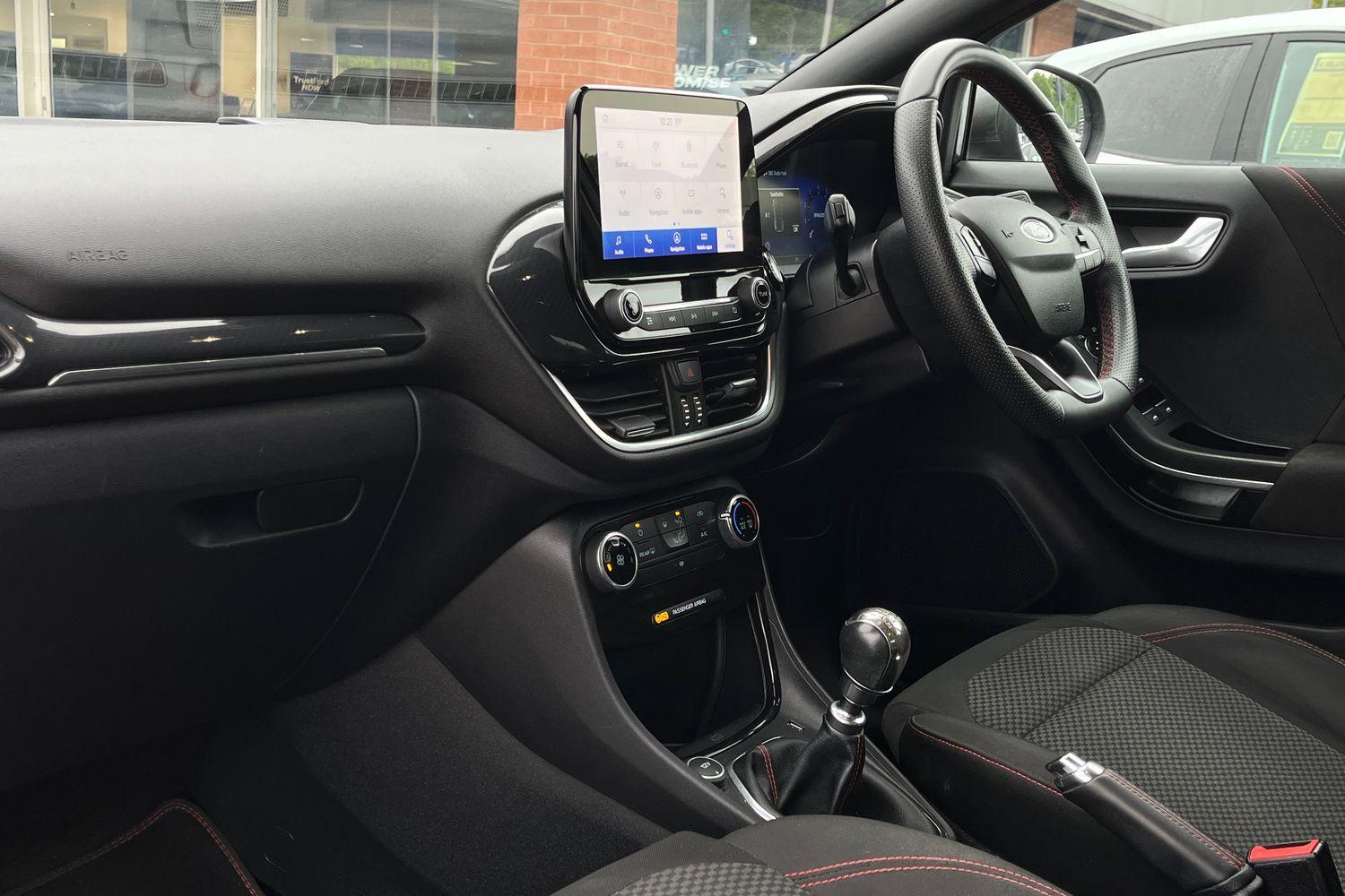 Ford PUMA Photo 17
