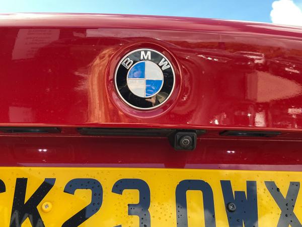 BMW 3 Series Photo autoimg-e4f0b8fc0cad06ef2e40a1014a6072fd2e8bfc07.jpg