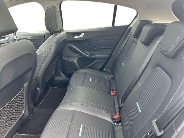 Ford Focus Photo autoimg-e4f28b54adc4d74f6235d34b2d1b935f5c4ff33c.jpg