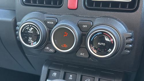 Suzuki Jimny Photo autoimg-e4fc46bc14ec0c5132ead0c113e6bdf2b319e620.jpg