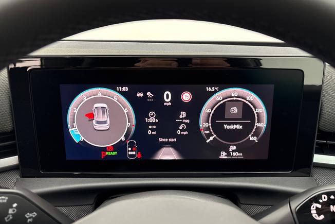 VOLKSWAGEN T-Roc Photo 15