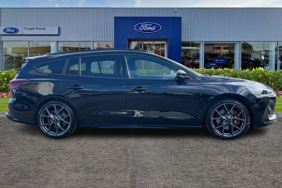Ford FOCUS Photo autoimg-e50183fc865215f2c10226a8aeec9eb0b1dcb1f0.jpg
