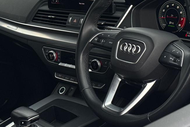 AUDI Q5 Photo 49