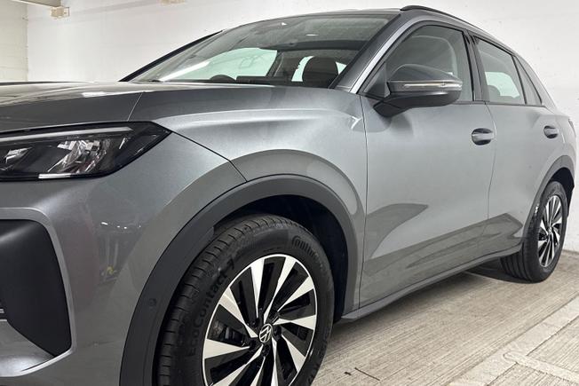 VOLKSWAGEN T-Roc Photo 30