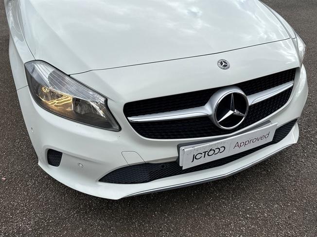 MERCEDES-BENZ A Class Photo 30