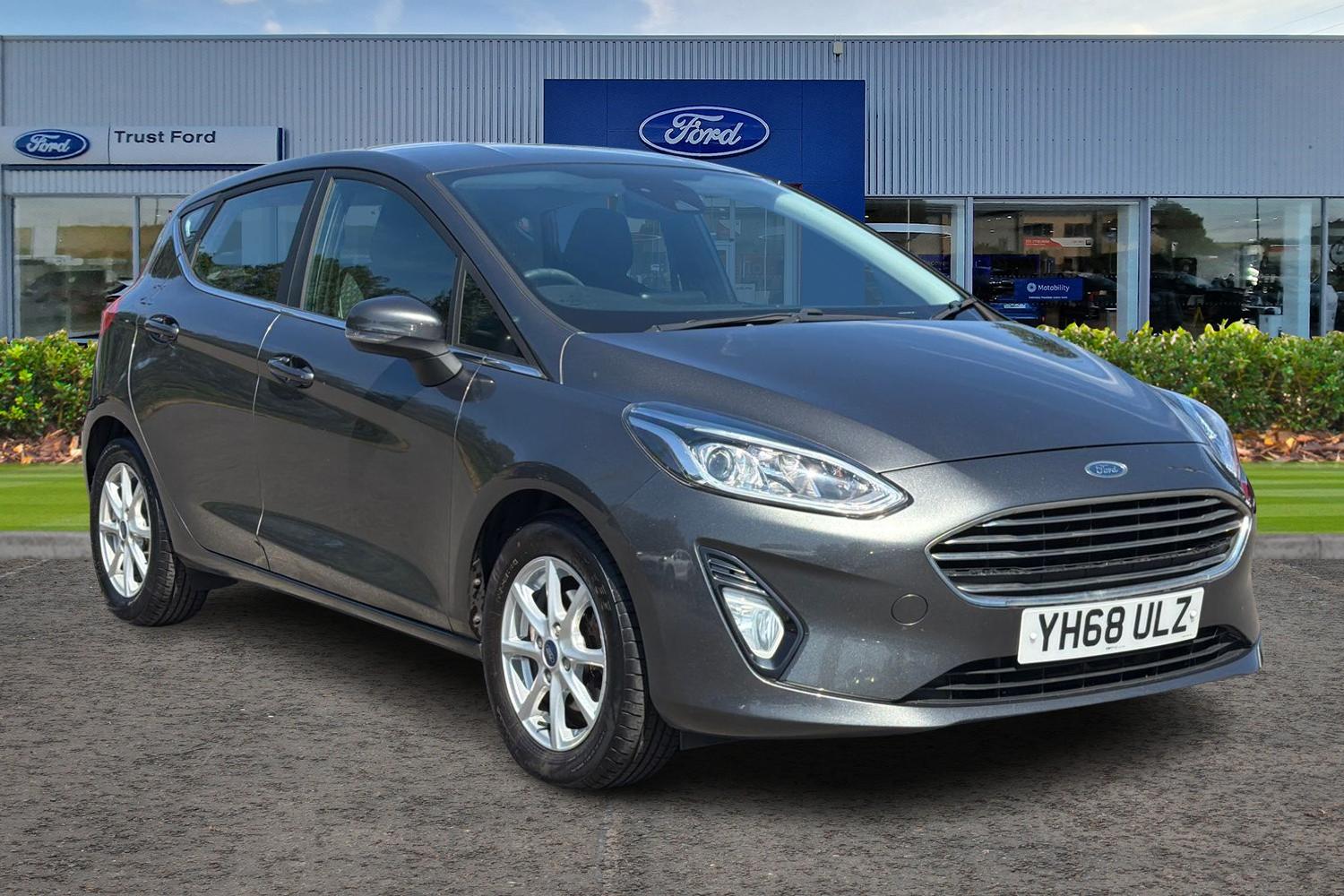 Ford FIESTA Photo 0