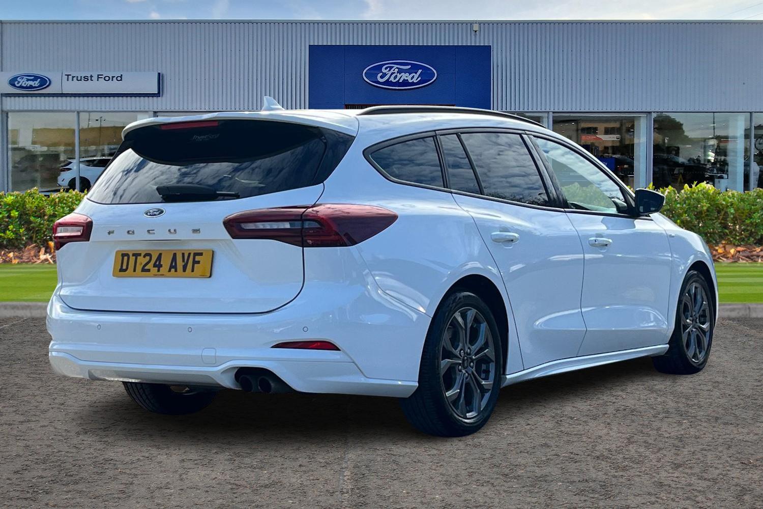 Ford Focus Photo 3