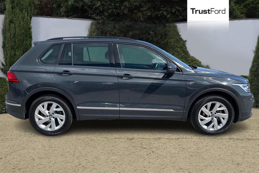 Volkswagen Tiguan Photo autoimg-e50bc631cc31cdd6193f12a1e29bfd73b4e7d063.jpg