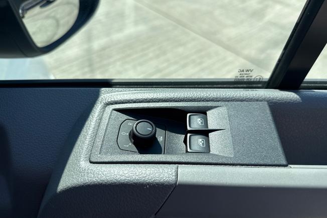 VOLKSWAGEN Crafter Photo 38