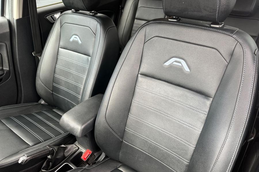 Ford ECOSPORT Photo autoimg-e51deb1fd223e987d592483afc64f423e026f3e9.jpg