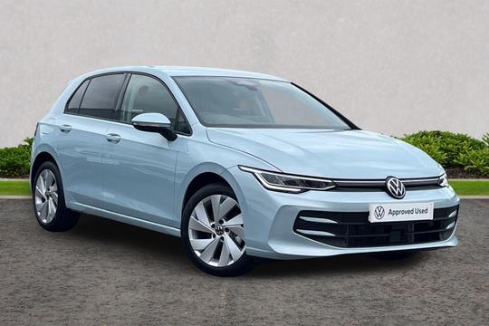 Volkswagen Golf Photo autoimg-e51f14e4eb66448c02bc13e05766cba5c26bdf68.jpg