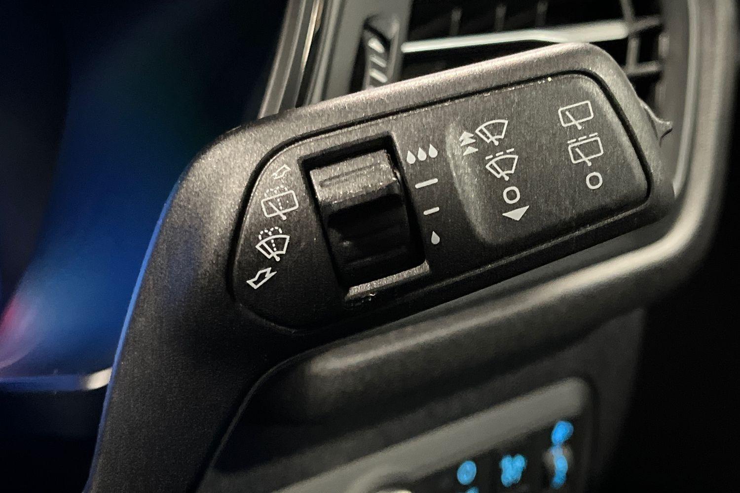 Ford KUGA Photo 14