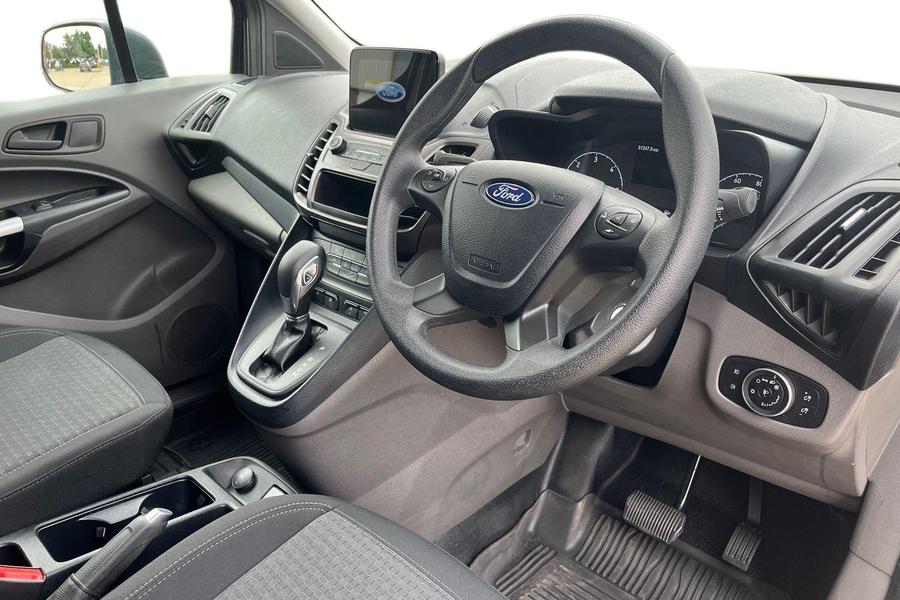 Ford TRANSIT CONNECT Photo autoimg-e526401fa926150a20c7d313eca7b837b4615224.jpg