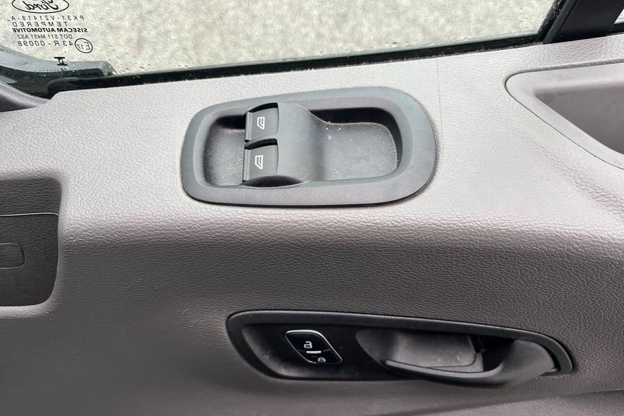 Used Ford TRANSIT 18