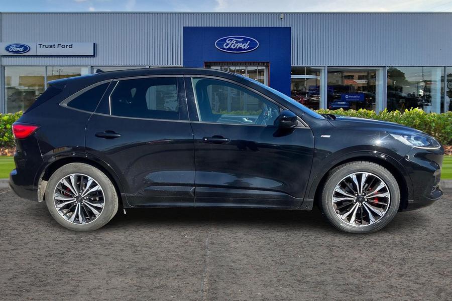 Ford KUGA Photo autoimg-e527fb13dc8bde0e88bd4314a4de4edac0cd34f5.jpg