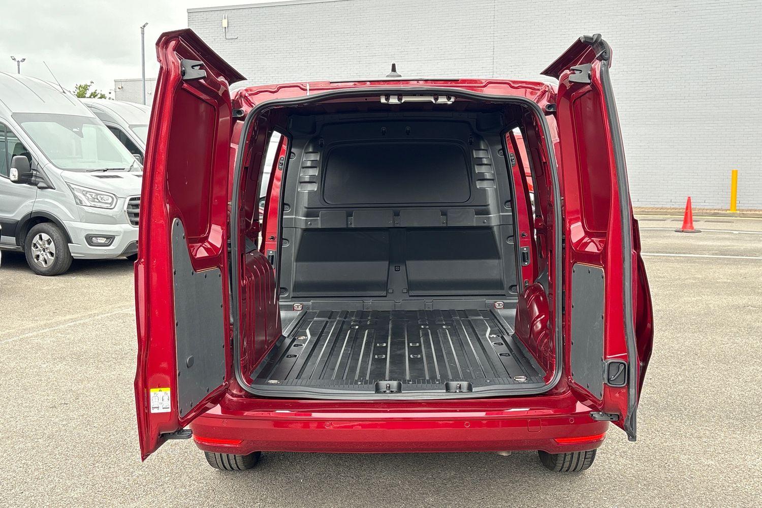 Ford TRANSIT CONNECT Photo 5