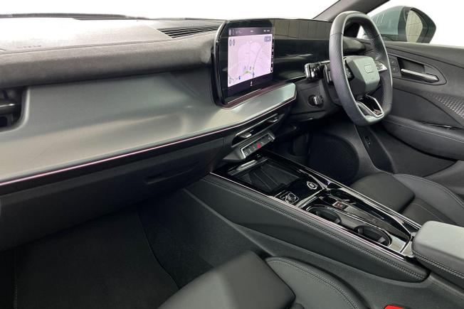 AUDI Q3 Photo 2