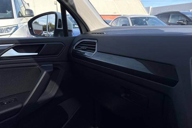 VOLKSWAGEN Tiguan Photo 32