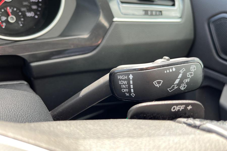 Volkswagen Tiguan Photo autoimg-e52e6586e4e2ed33355a502f775527d910135528.jpg