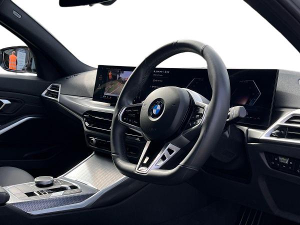 BMW 3 Series Photo autoimg-e530e1472c24ebae3095c3b2eaf1548713fb6030.jpg