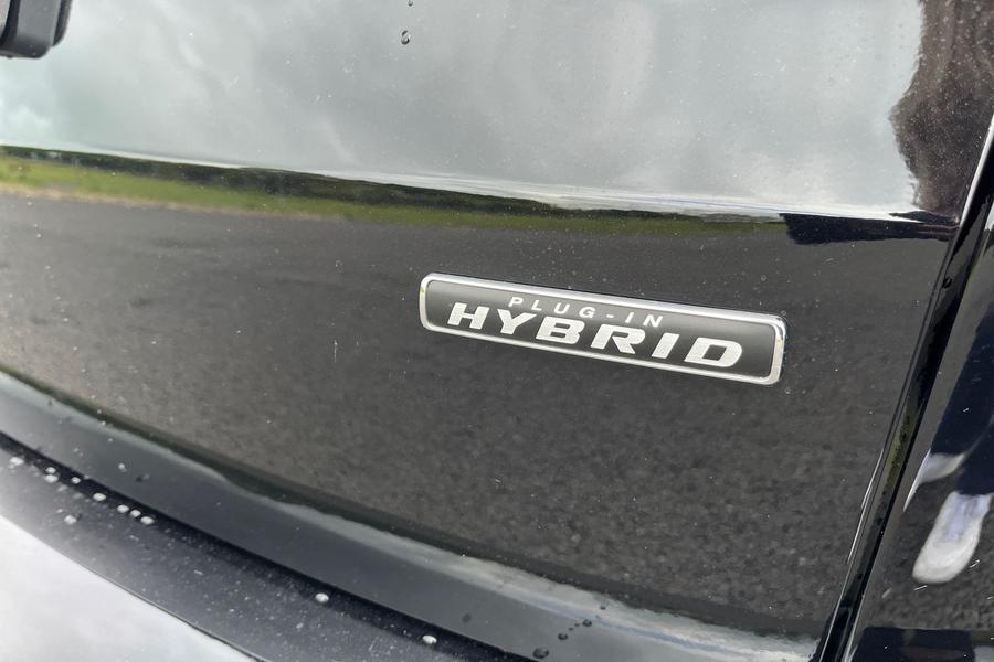 Ford KUGA Photo autoimg-e532bab2fe5edb9ea48ff5b4f550dfdc2837212b.jpg