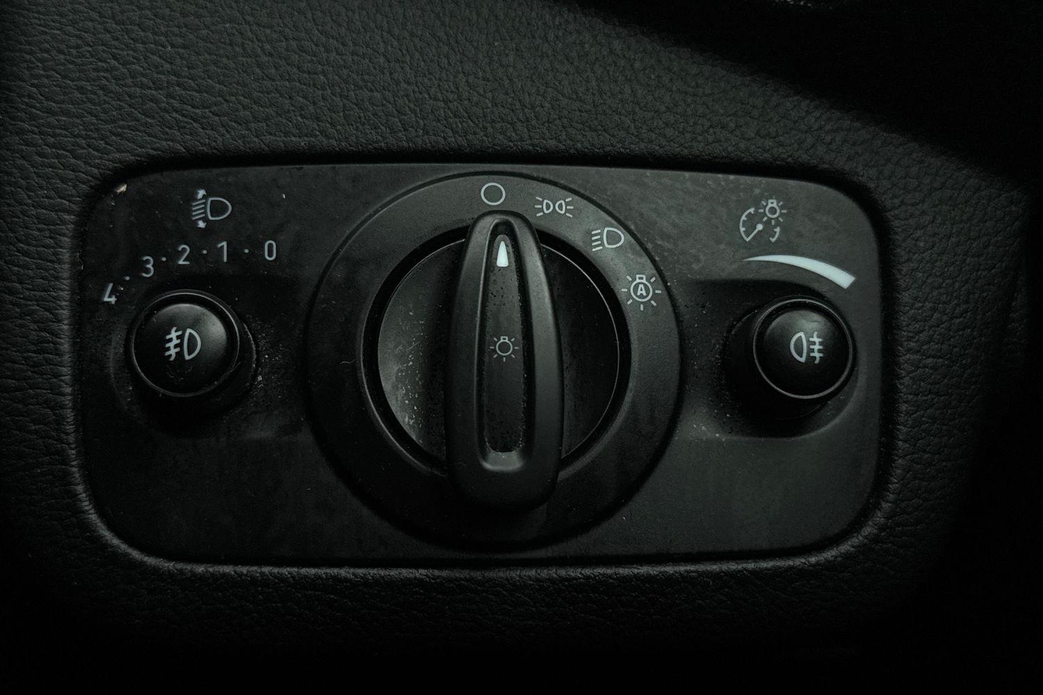 Ford KUGA Photo 23