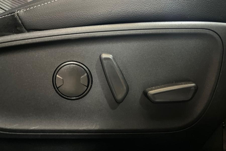 Ford KUGA Photo autoimg-e5358986efa16d7ac14bc6af6a5c8ab93a908dc0.jpg