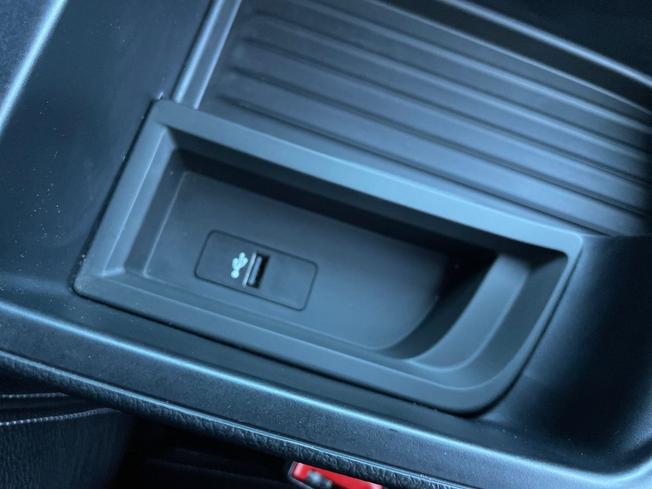 BMW 2 Series Photo 39