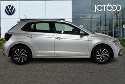 VOLKSWAGEN Polo Photo 4