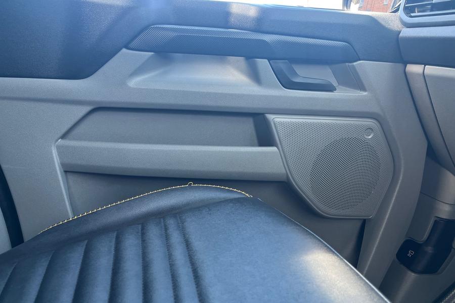 Ford TRANSIT CUSTOM Photo autoimg-e53ec224f958bd515e7f19c873464020b5cf42ee.jpg