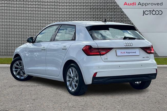 AUDI A1 Photo 3