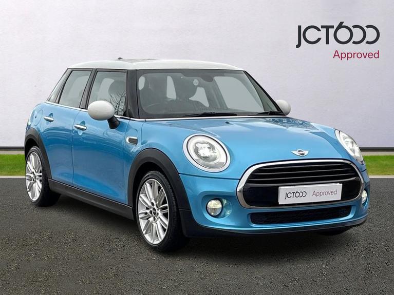 Used 2017 MINI Hatch 1.5 Cooper D Hatchback 5dr Diesel Manual Euro 6 (s/s) (116 ps) Blue at JCT600