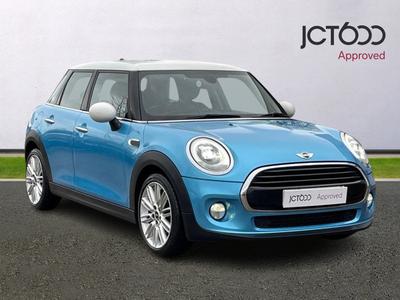 2017 MINI Hatch 1.5 Cooper D Hatchback 5dr Diesel Manual Euro 6 (s/s) (116 ps) at JCT600