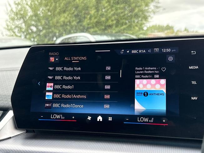 BMW Ix2 Photo 13