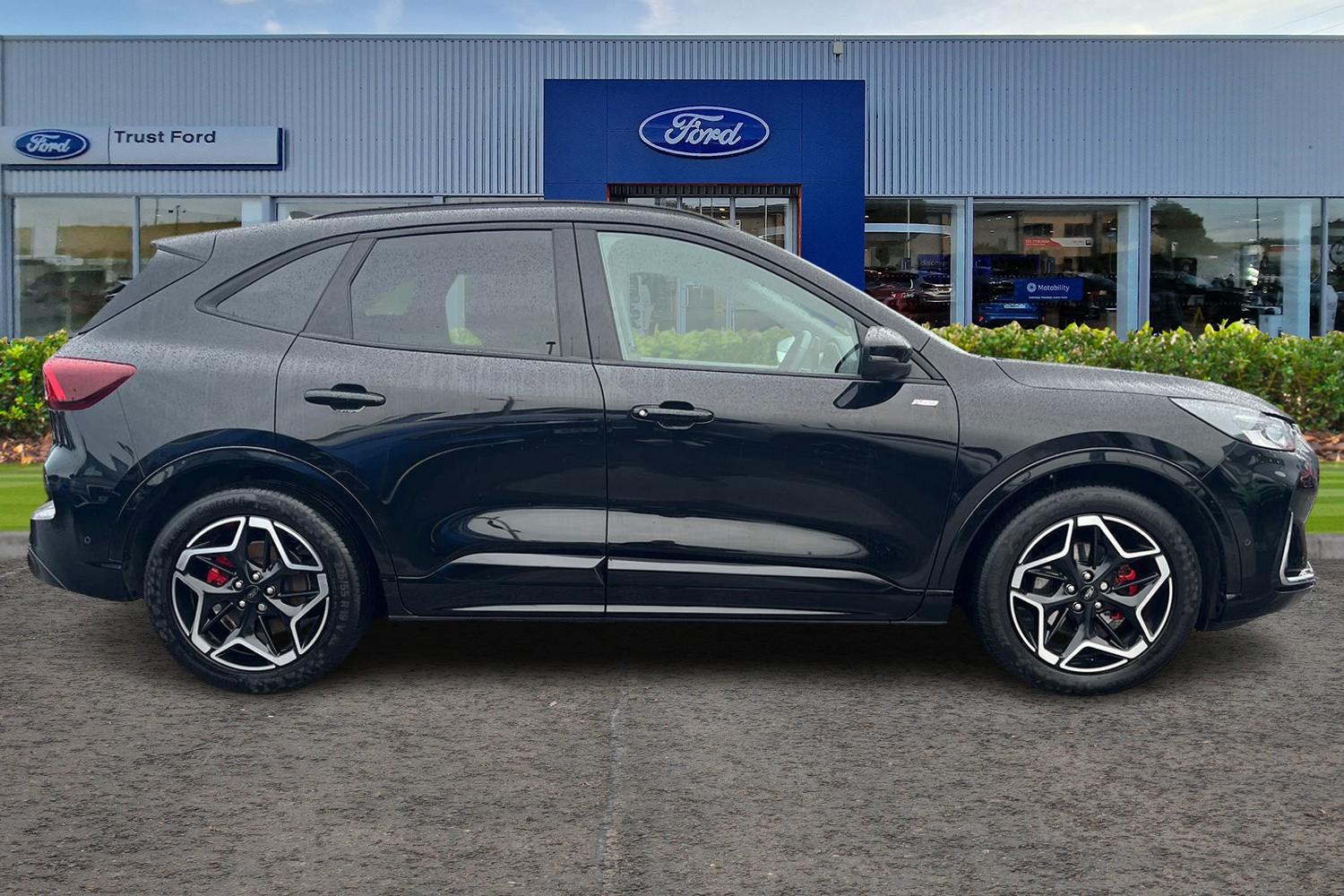 Ford KUGA Photo 2