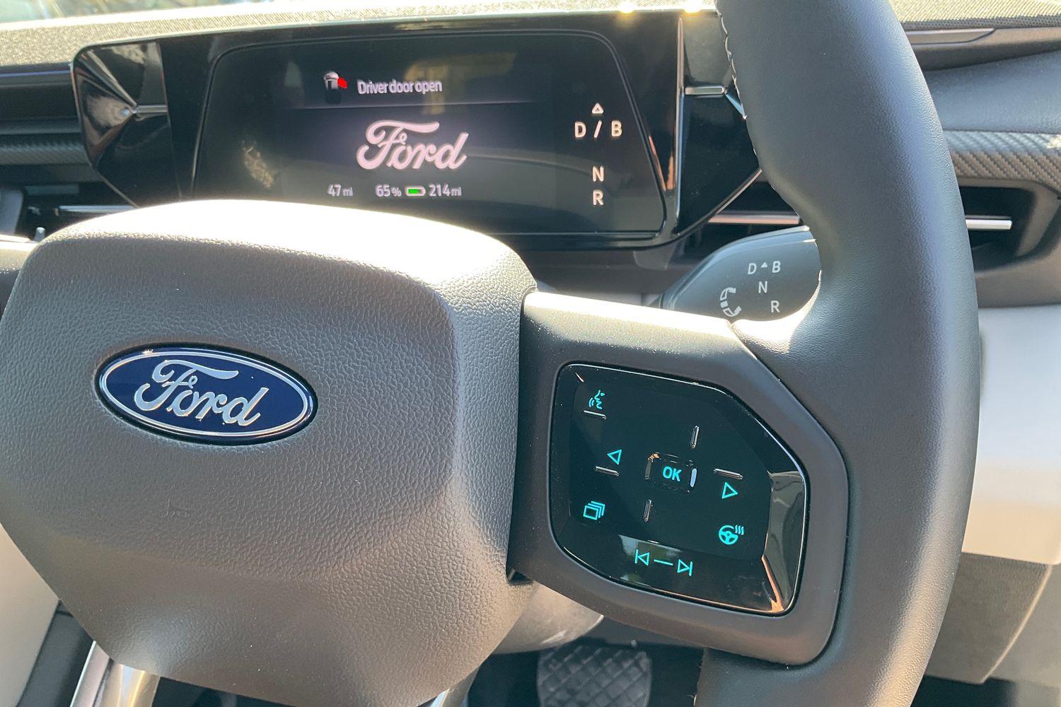 Ford Explorer Photo 28