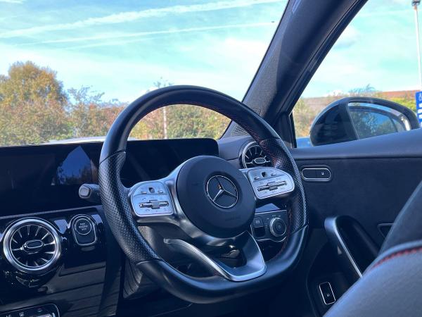 Mercedes-Benz A Class Photo autoimg-e54c9e3e5e44c7e8625bb30144e5fcfb54083994.jpg